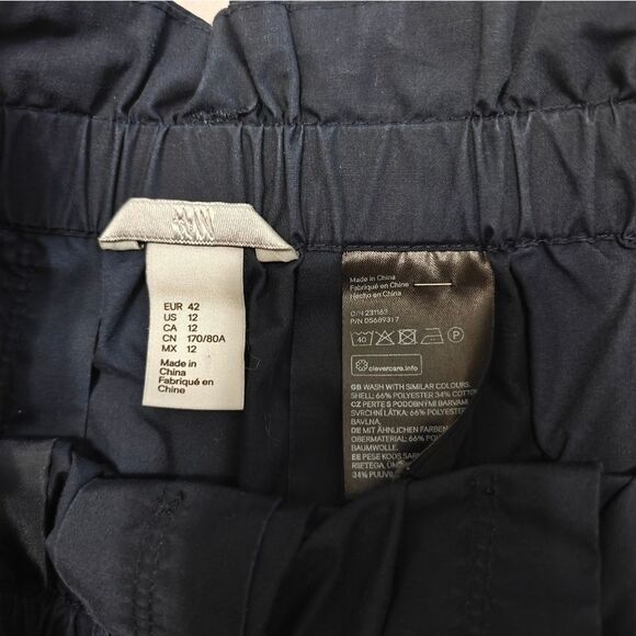 H&M Blue Midi A-Line Skirt with Pleats Pockets Sz 12 - Picture 8 of 8